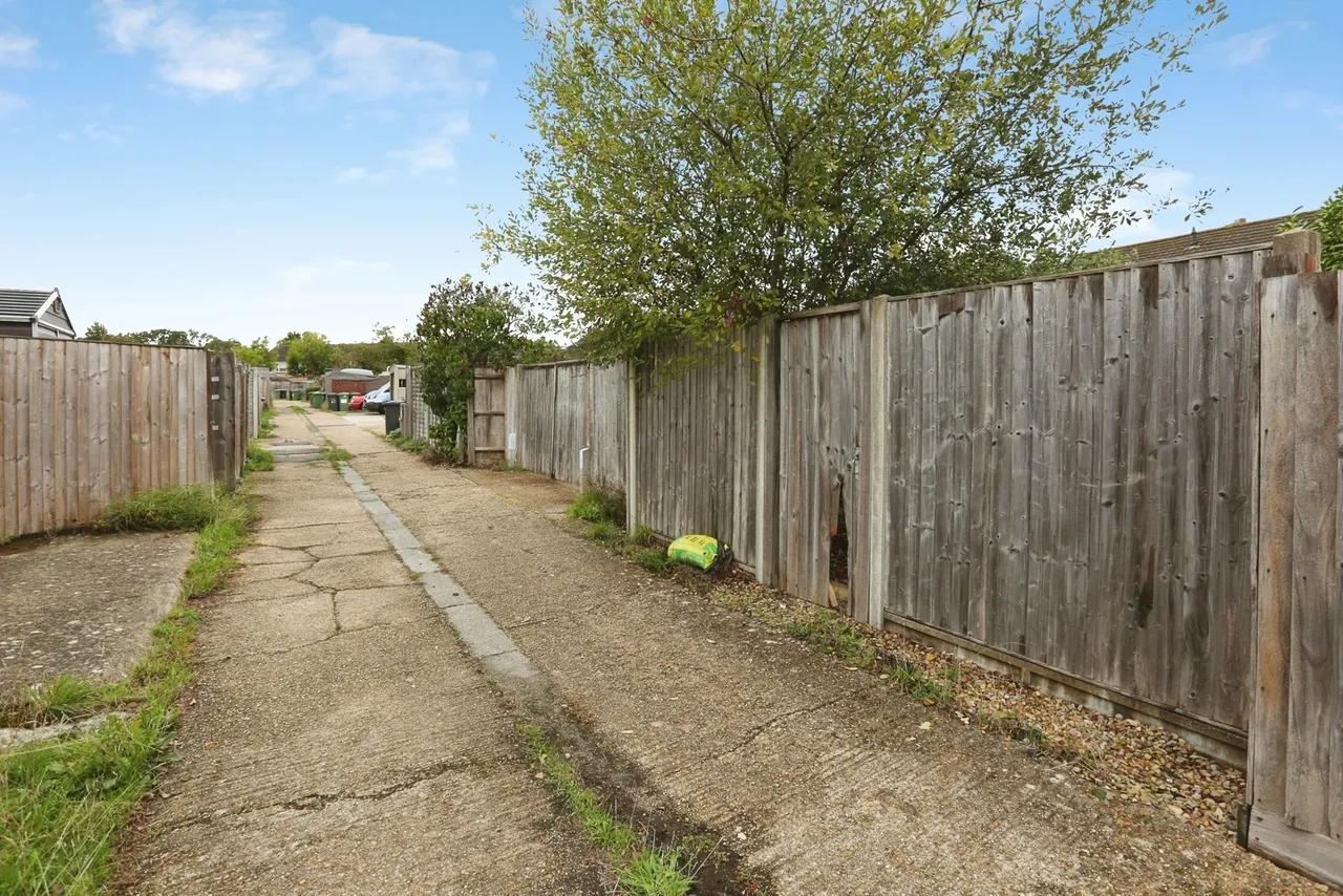 Devon Drive, Chandler's Ford, SO53, photo 13