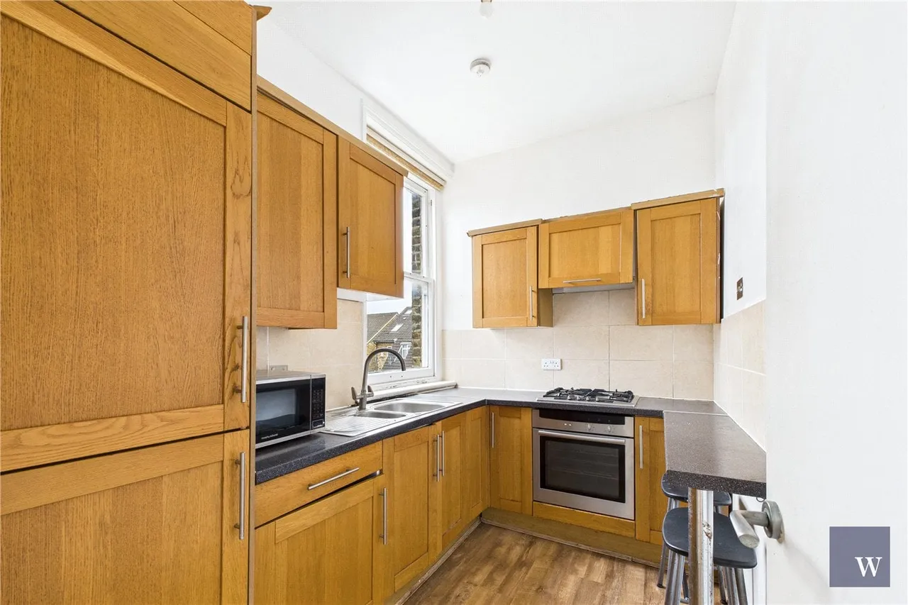 3 bed flat for sale — Palace Road, London, SW2