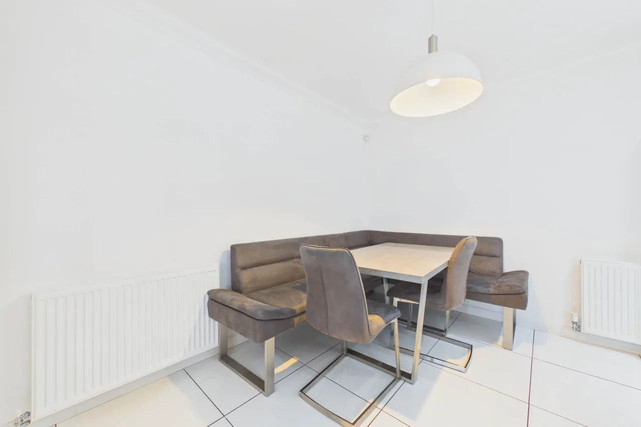 Herbison Crescent, Shotts, photo 9