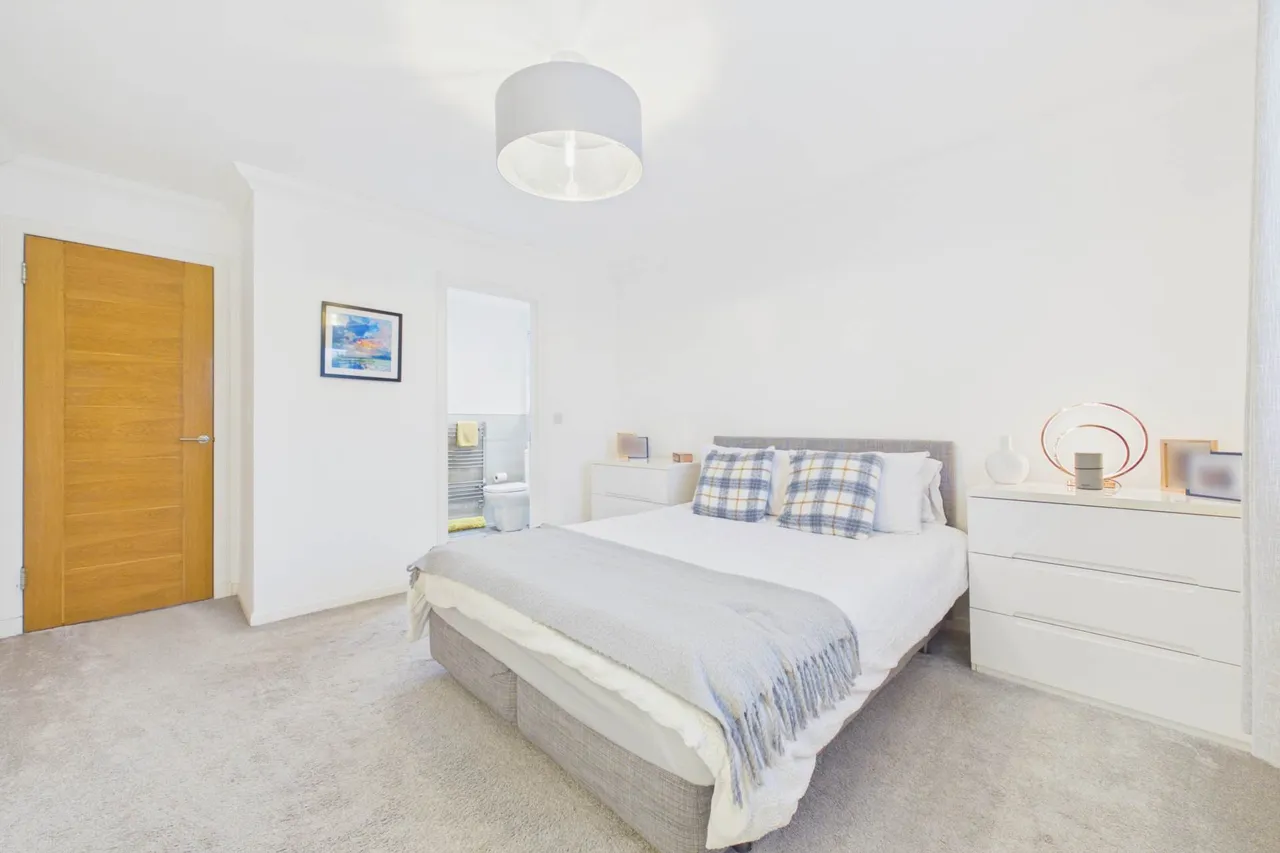 Herbison Crescent, Shotts, photo 19