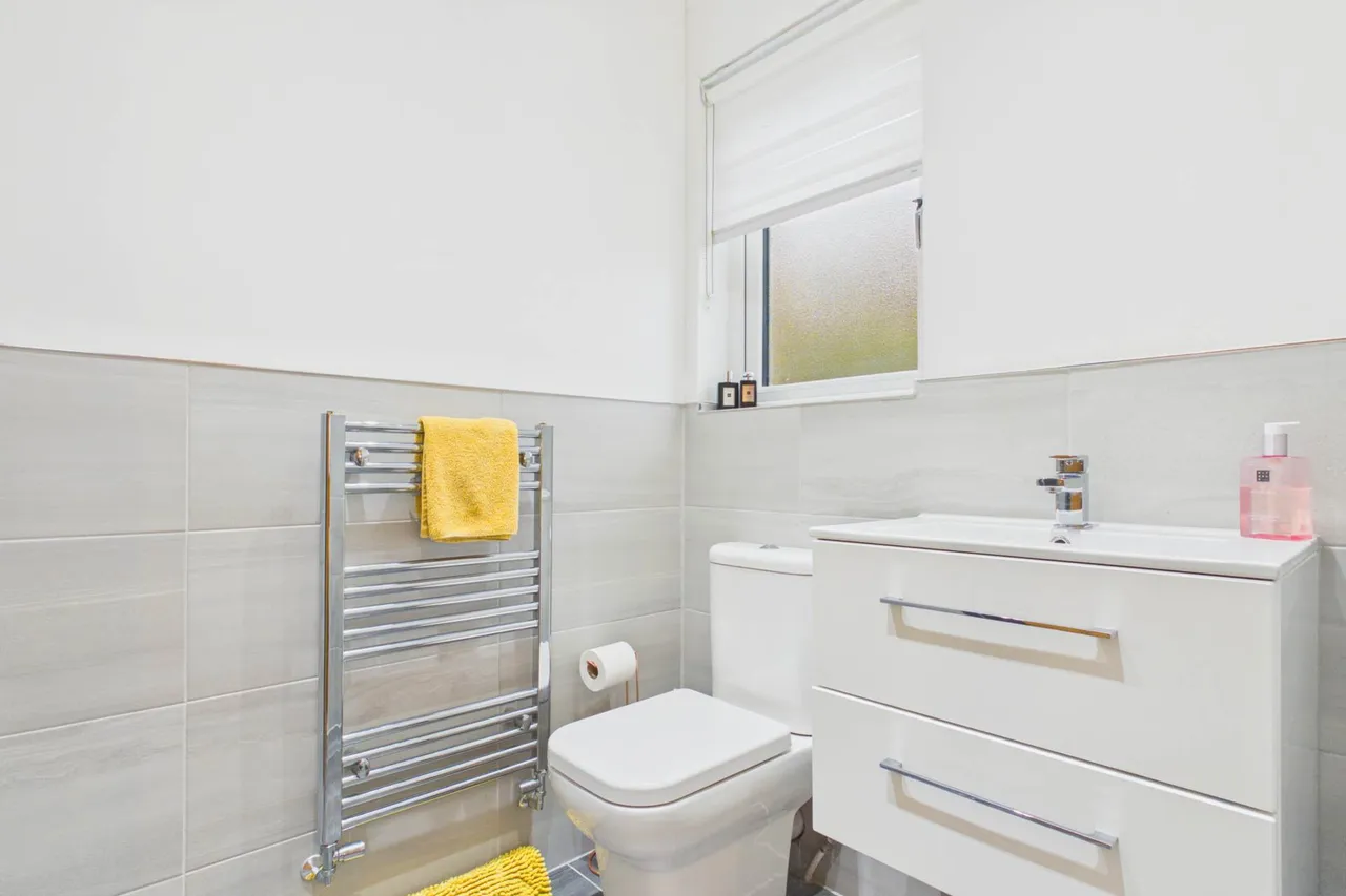 Herbison Crescent, Shotts, photo 20