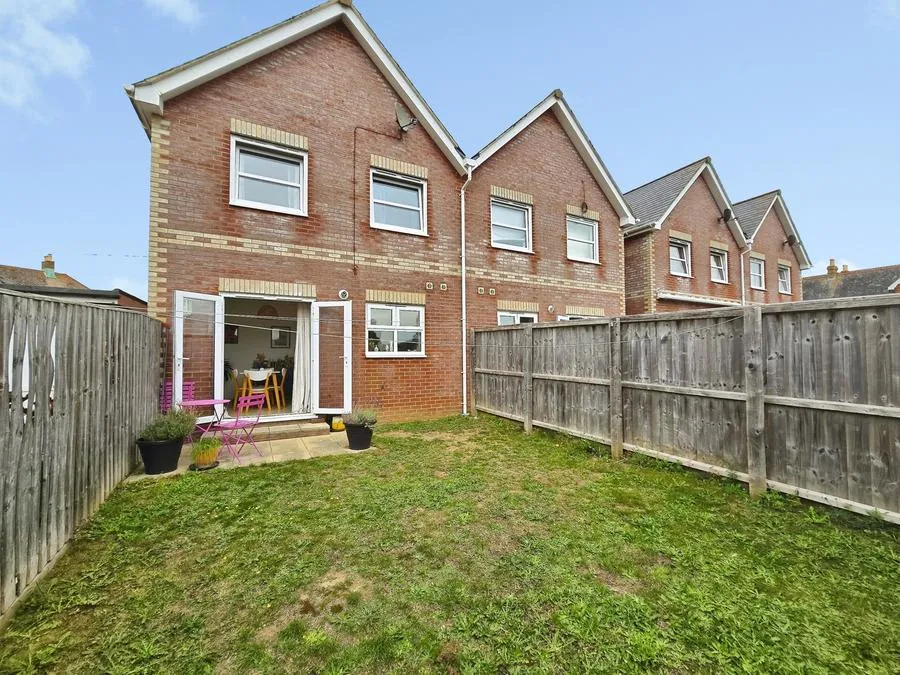 Silcombe Lane, Freshwater, PO40, photo 14