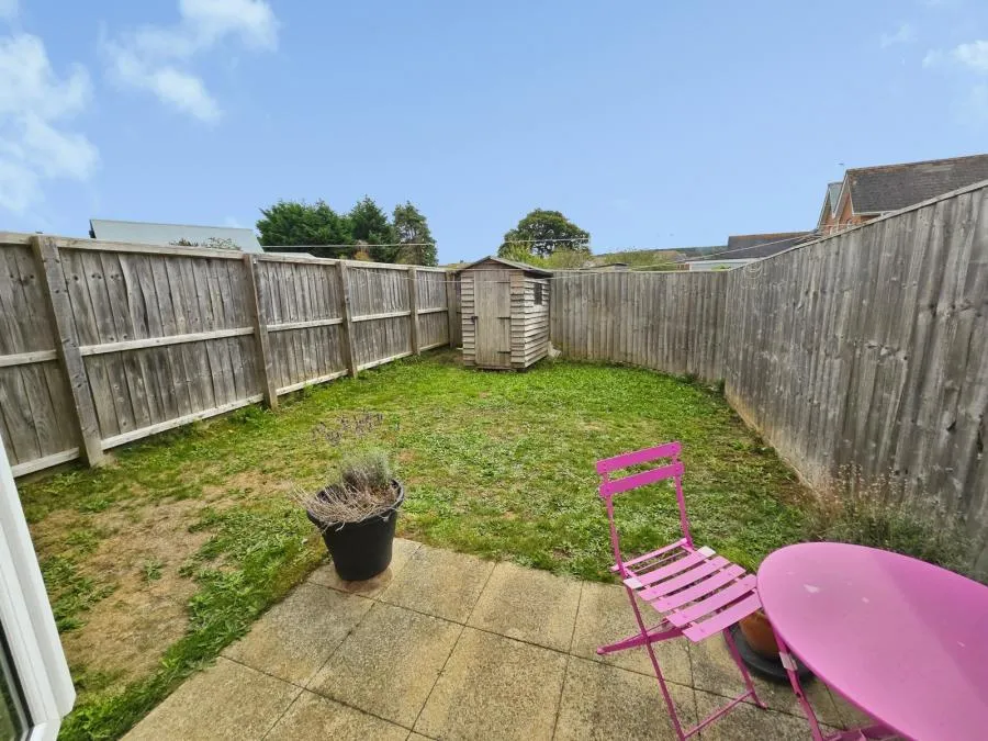 Silcombe Lane, Freshwater, PO40, photo 13
