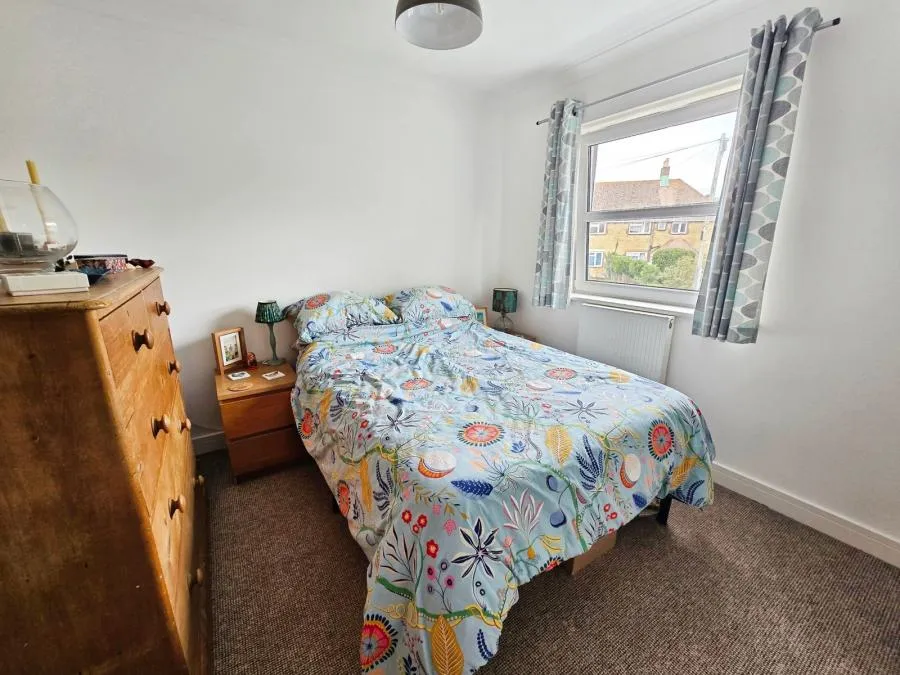Silcombe Lane, Freshwater, PO40, photo 9