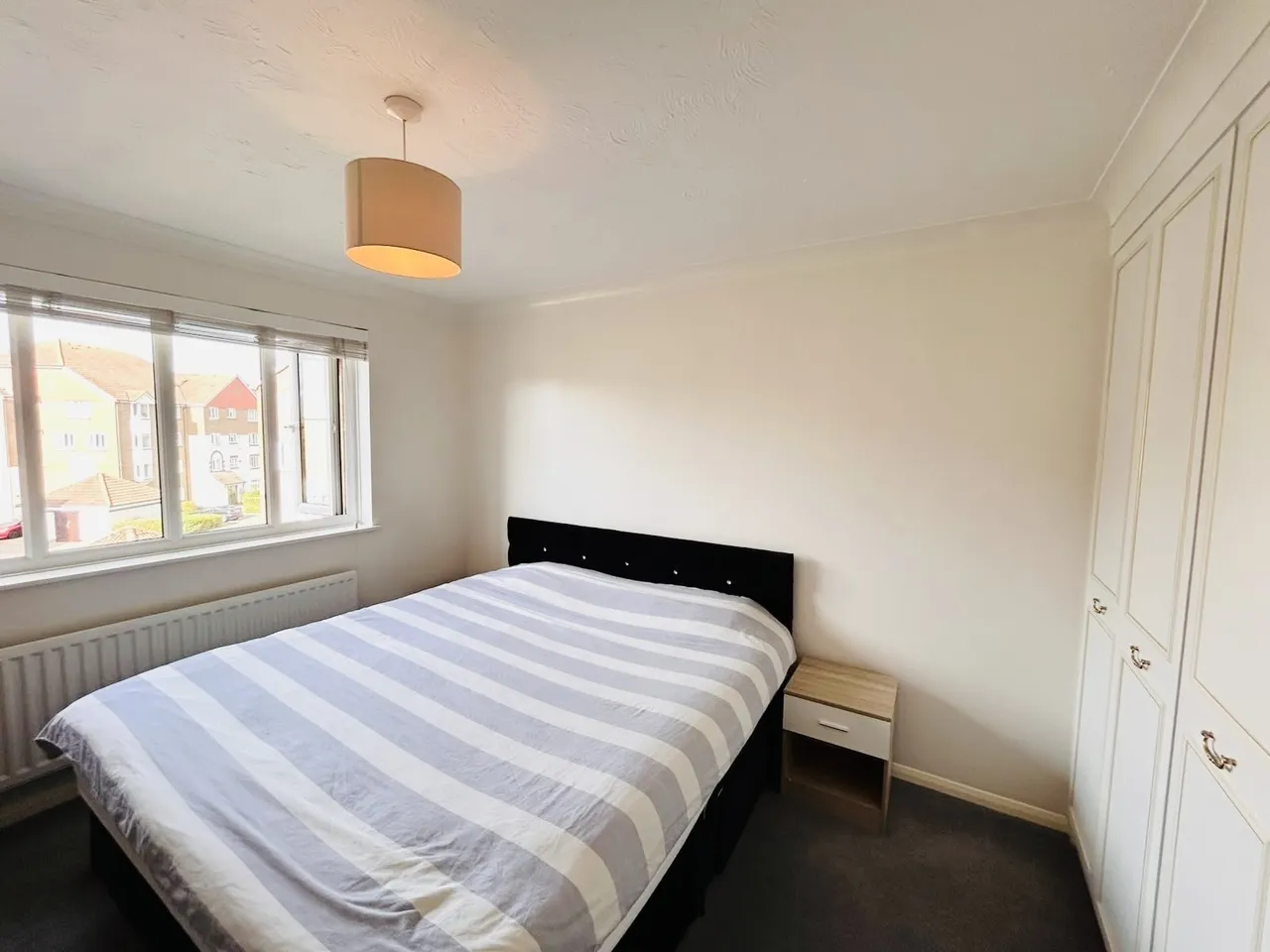 Redhill, RH1, photo 6