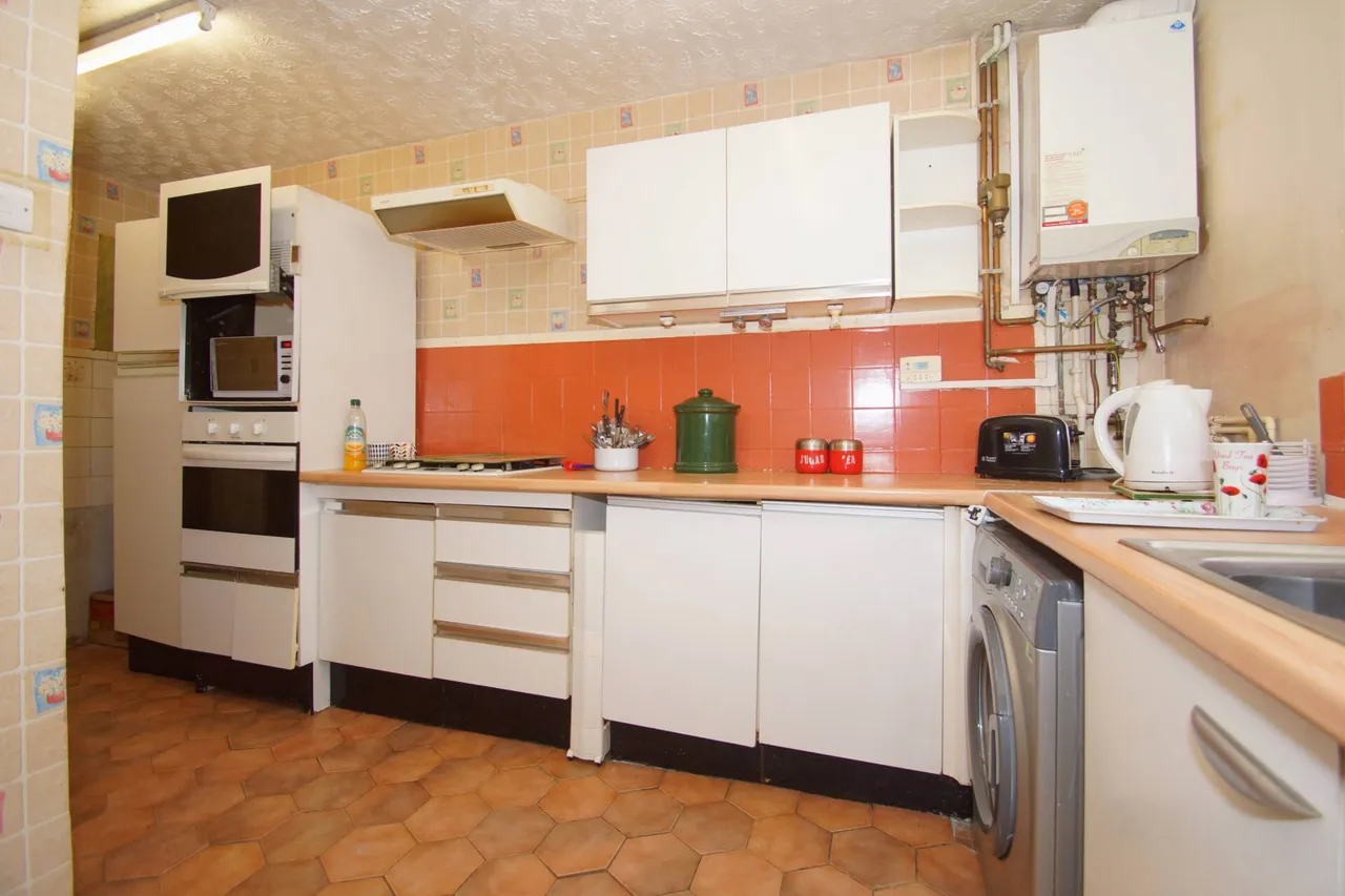 Henderson Drive, Dartford, photo 3