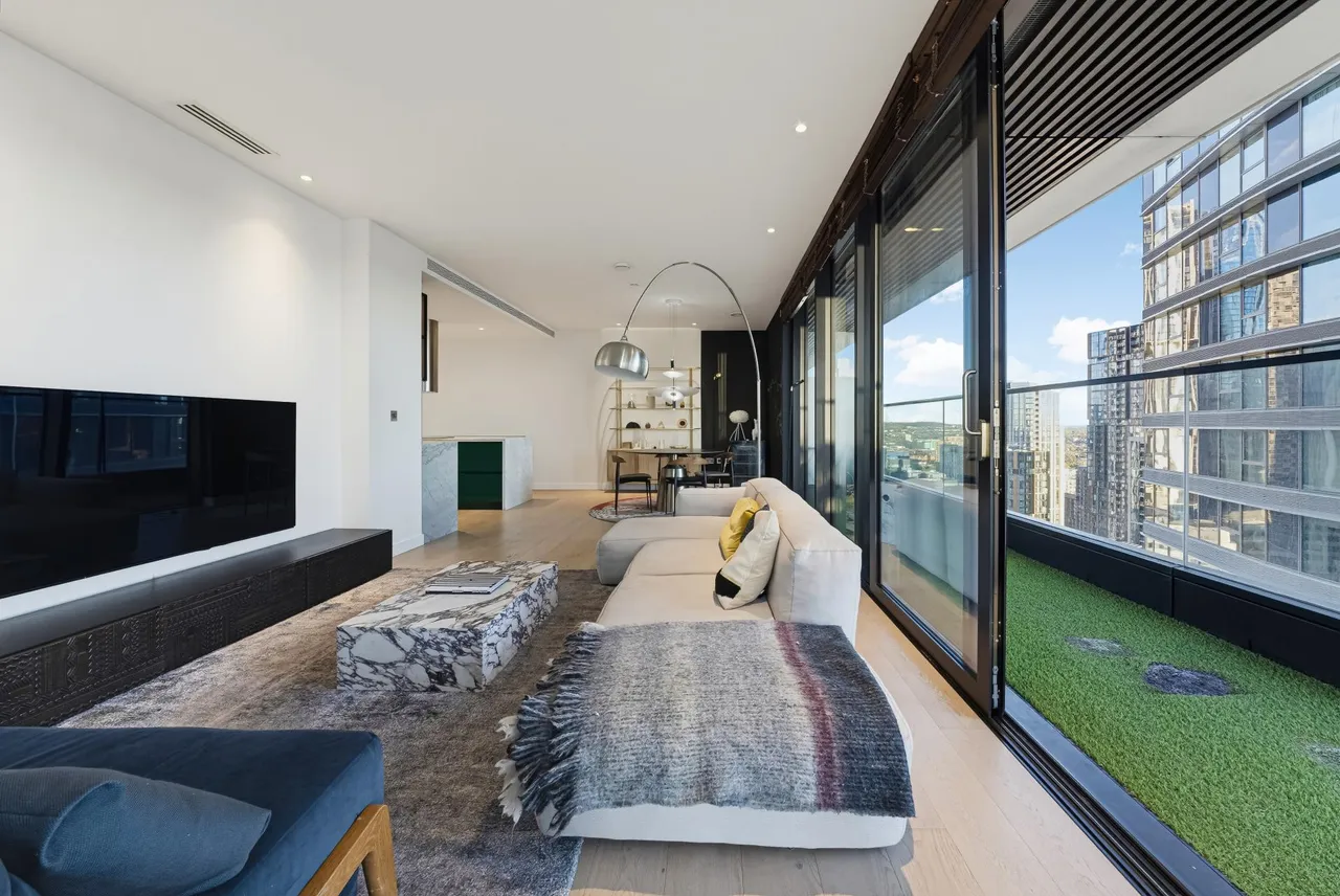 2 bed flat for sale, Wards Place, London, E14