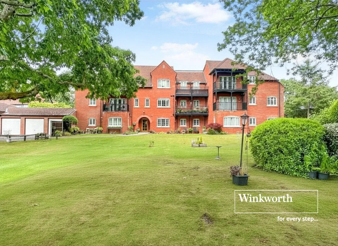 Whincroft Close, Ferndown, Dorset, BH22, photo 9