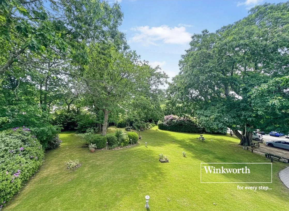 Whincroft Close, Ferndown, Dorset, BH22, photo 8