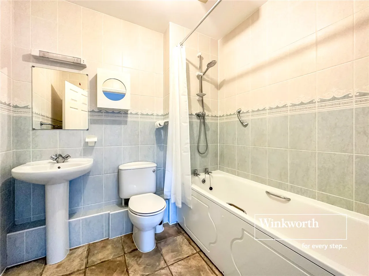 Whincroft Close, Ferndown, Dorset, BH22, photo 5