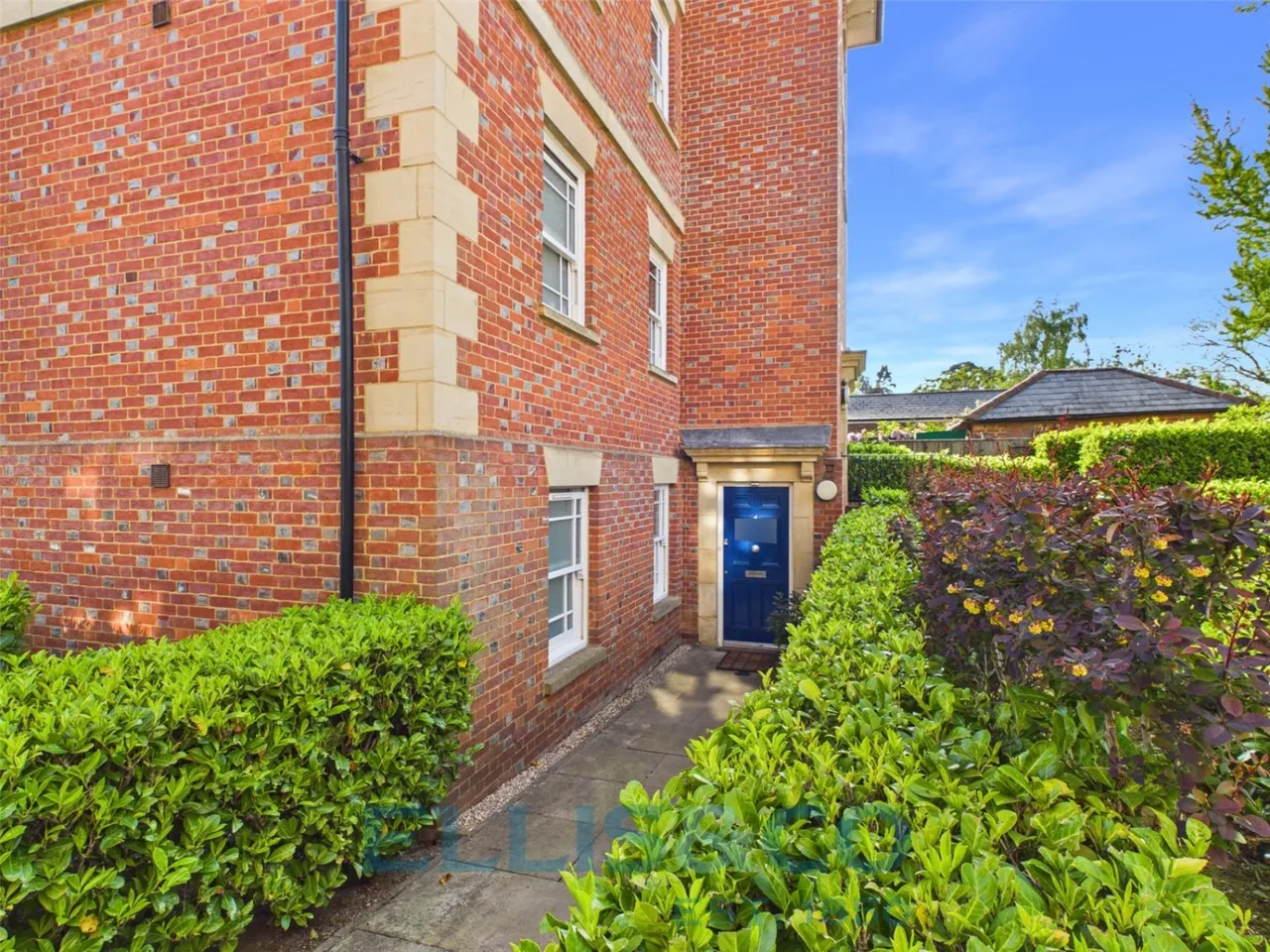2 bed flat for sale, Bordyke, Tonbridge, TN9