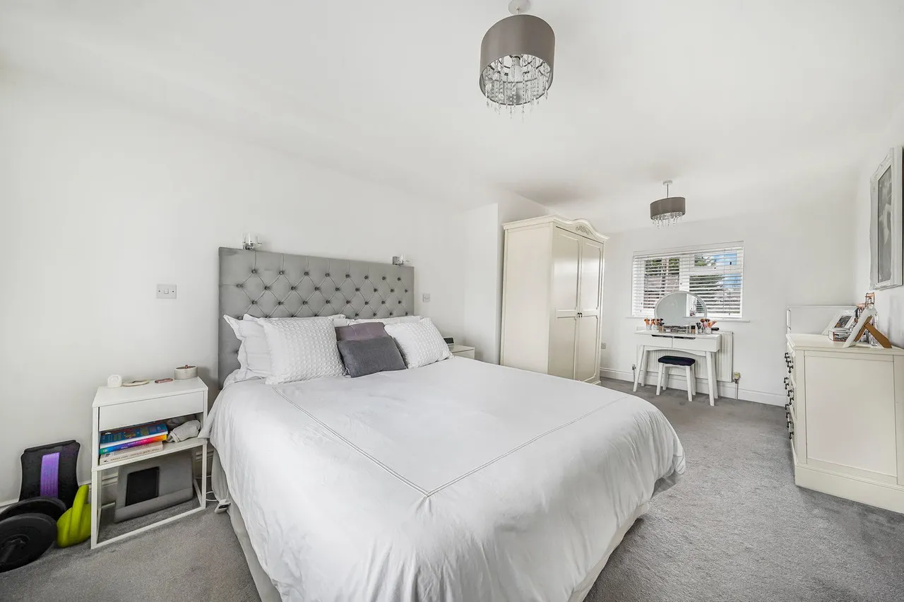 Whitehills Road, Loughton, IG10, photo 12