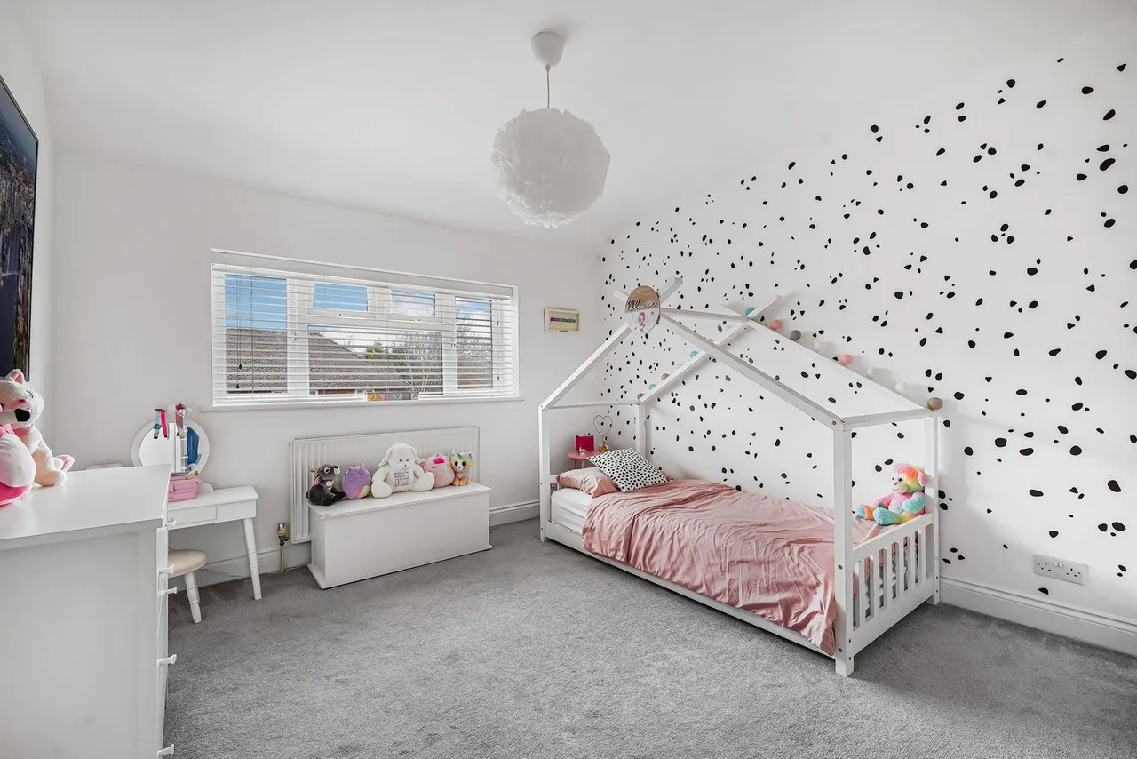 Whitehills Road, Loughton, IG10, photo 16