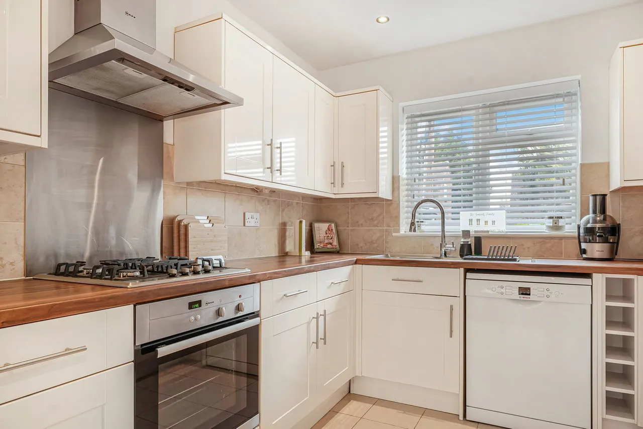 Whitehills Road, Loughton, IG10, photo 9