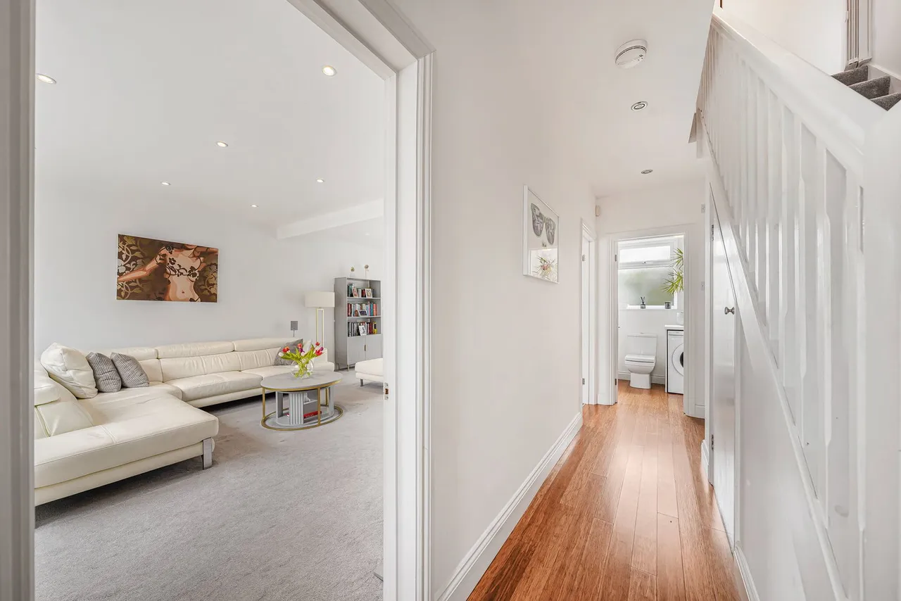 Whitehills Road, Loughton, IG10, photo 5