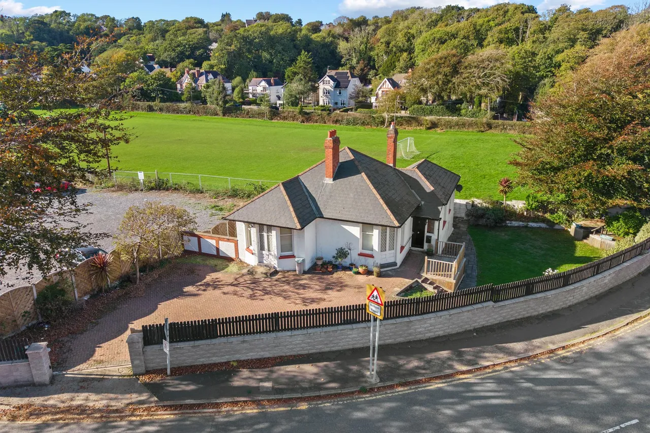 Langland Road, Mumbles, SA3, photo 2