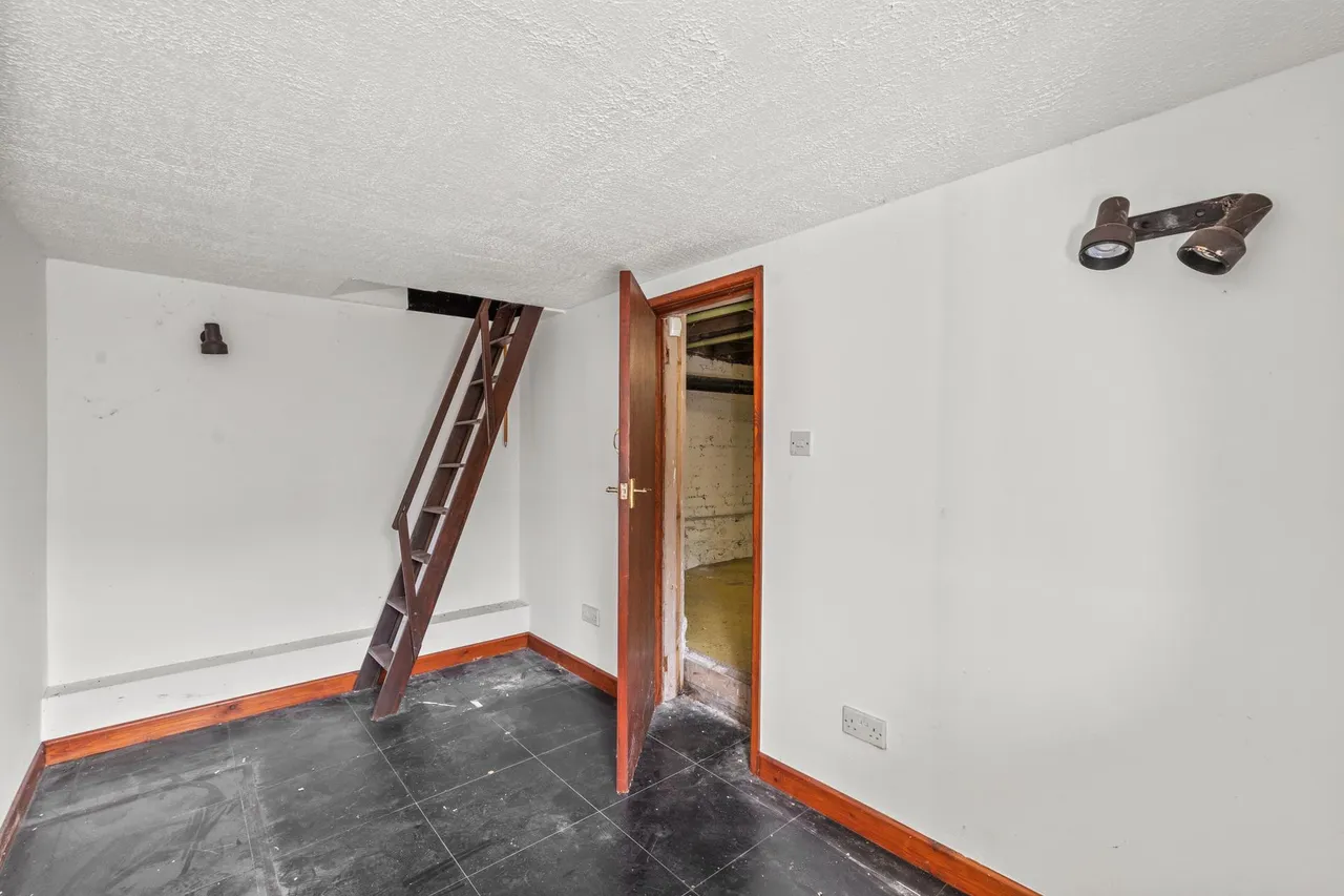 Langland Road, Mumbles, SA3, photo 25