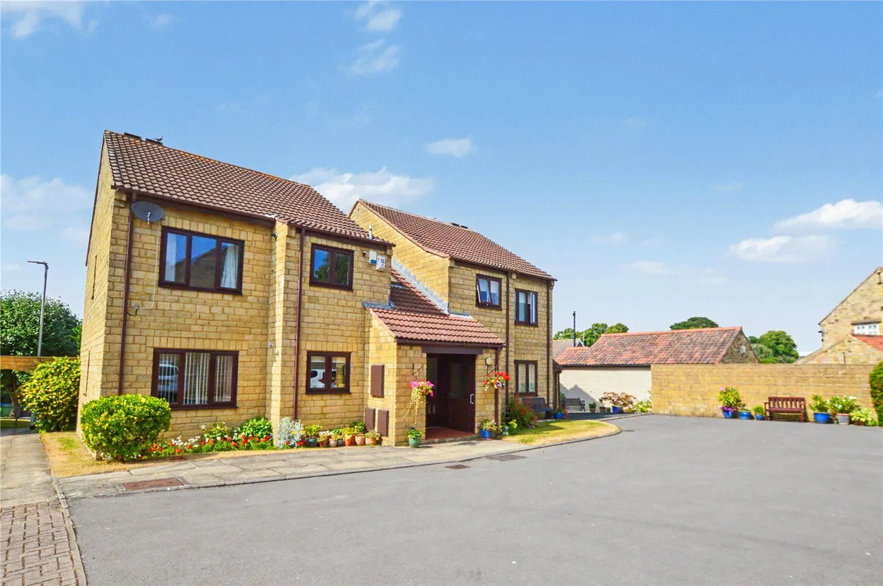 School Lane, Collingham, LS22, photo 15