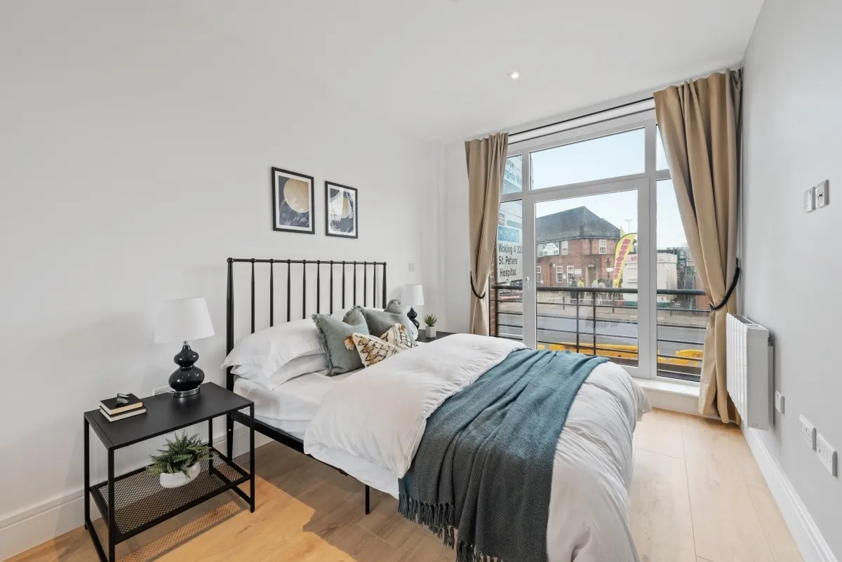 Pyrcroft Road Chertsey KT16, photo 4