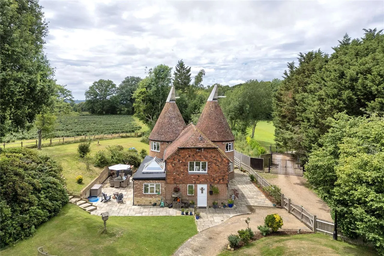 4 bed house for sale — Flimwell, Wadhurst, East Sussex, TN5 7QA