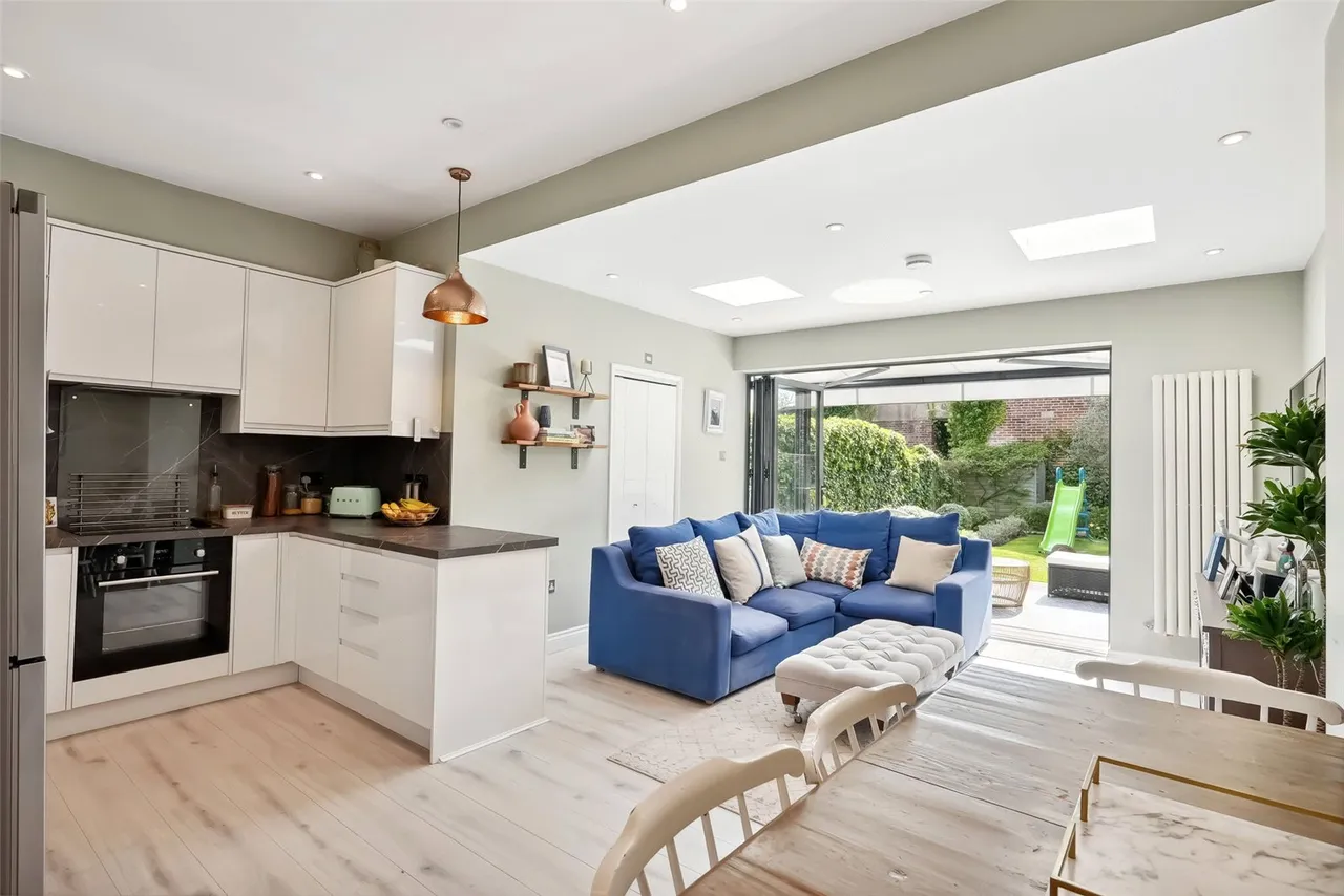 Oak Avenue, Hampton, TW12 3NR, photo 5