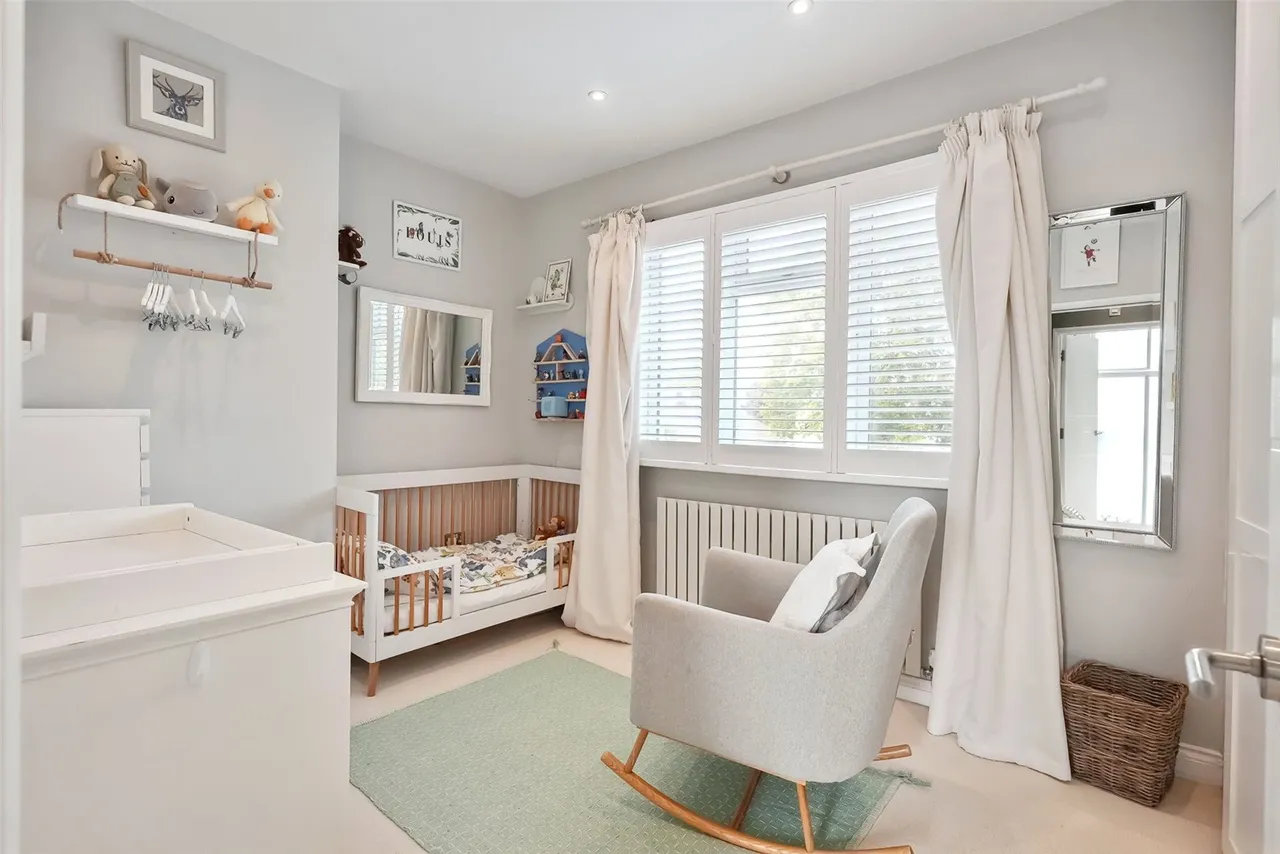 Oak Avenue, Hampton, TW12 3NR, photo 12