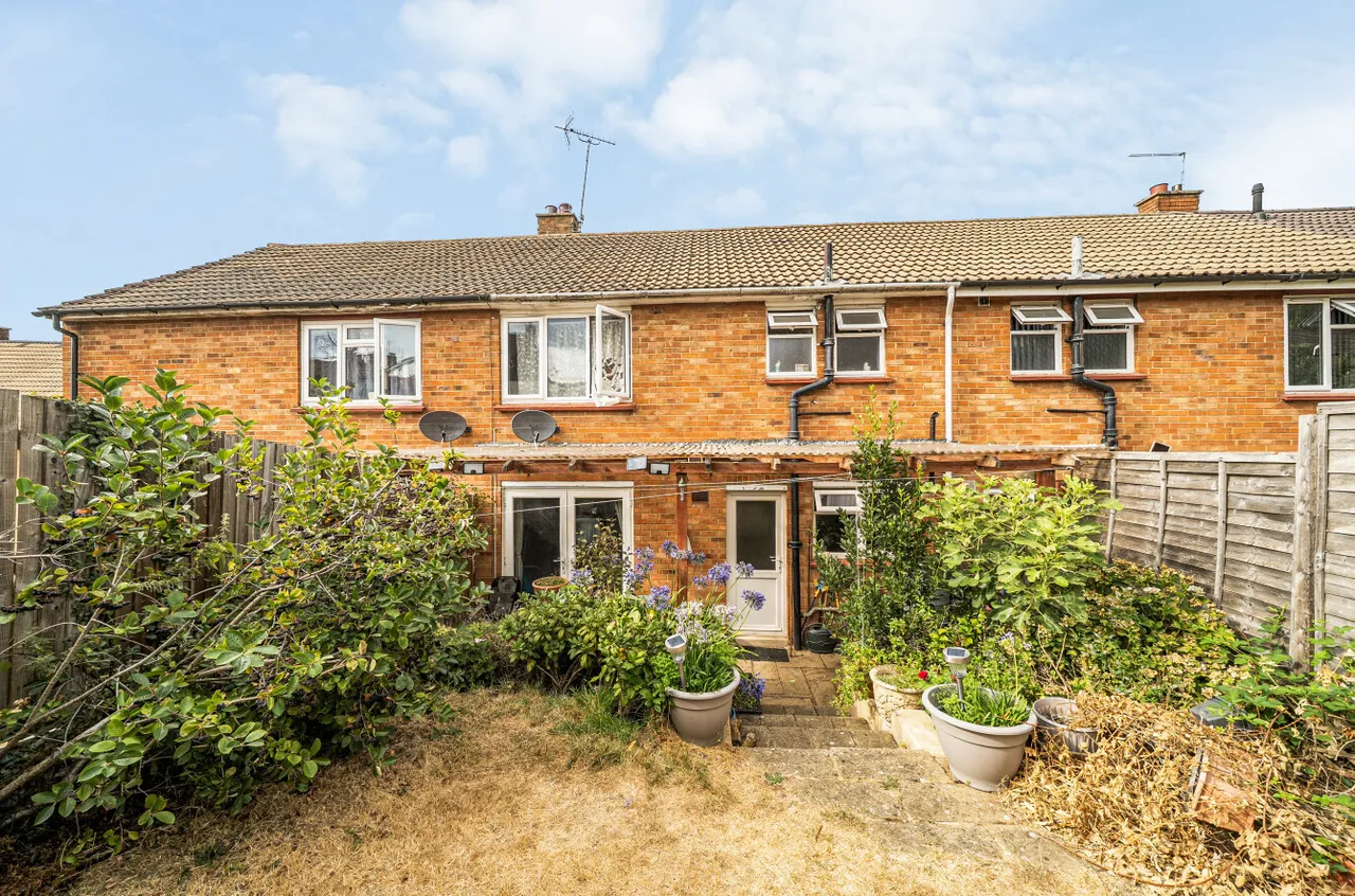 Sturdee Close, Frimley, Camberley, Surrey, GU16 8DL, photo 11