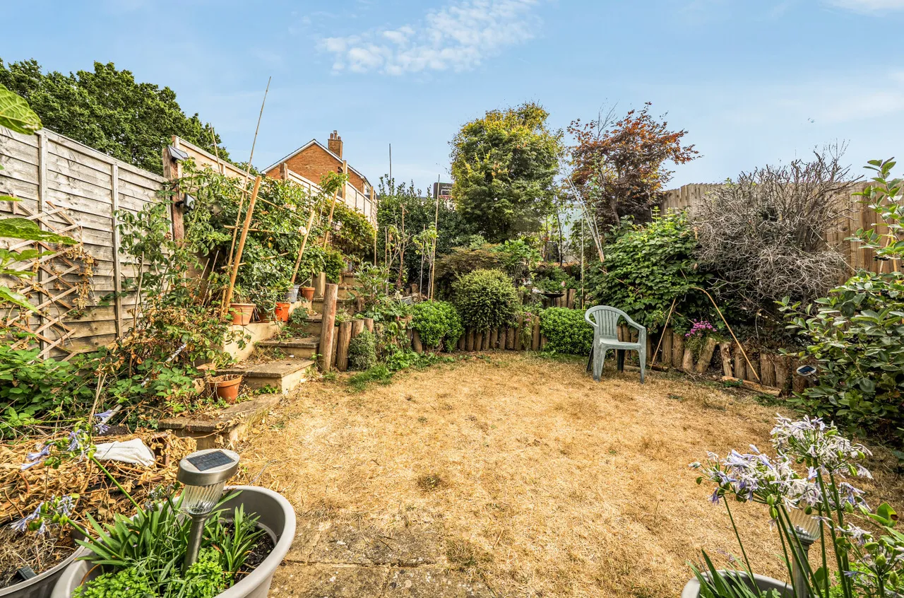 Sturdee Close, Frimley, Camberley, Surrey, GU16 8DL, photo 5