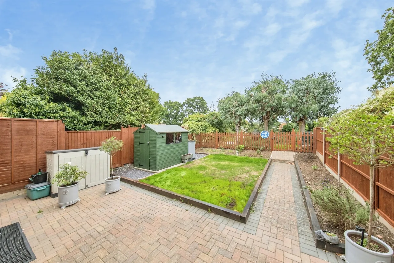 St. Jude Close, St Johns, Colchester, photo 2