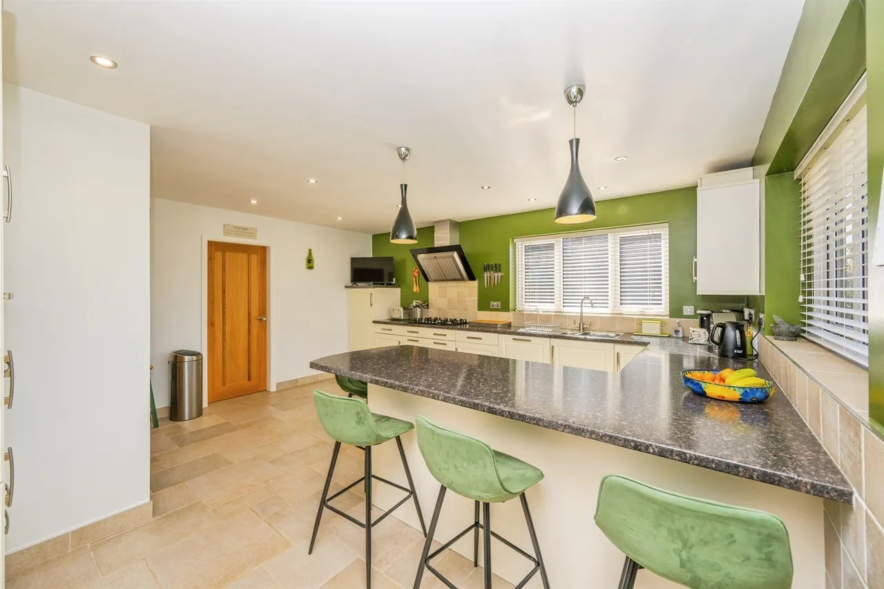 Cavendish Drive, Ashbourne, photo 8