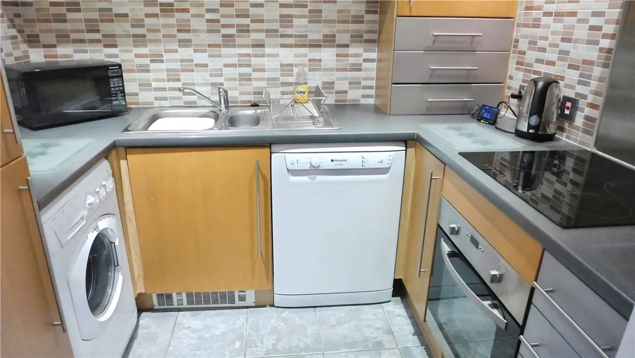 Manor House Drive, Coventry, CV1, photo 6