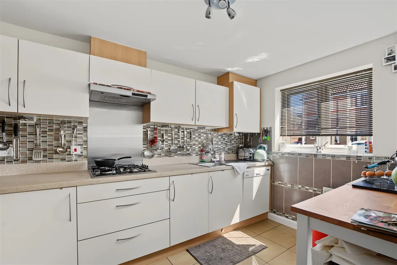 Perkins Way, Chilwell, NG9, photo 3