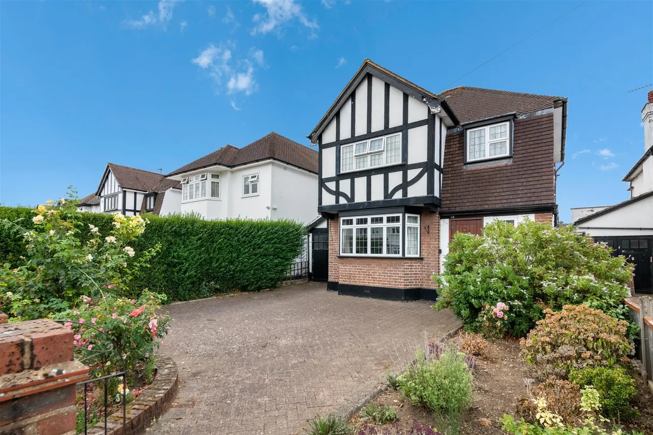 Tudor Way, Hillingdon, photo 12