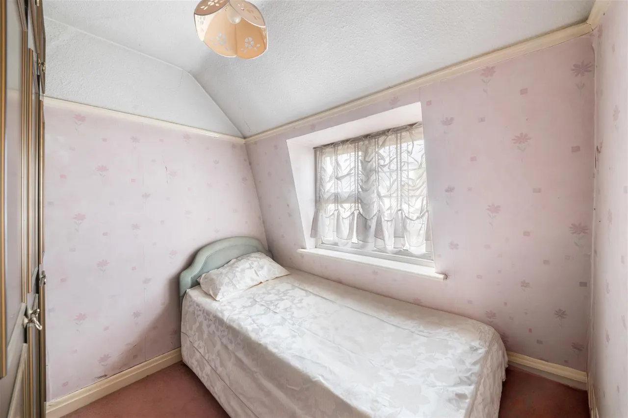 Tudor Way, Hillingdon, photo 19