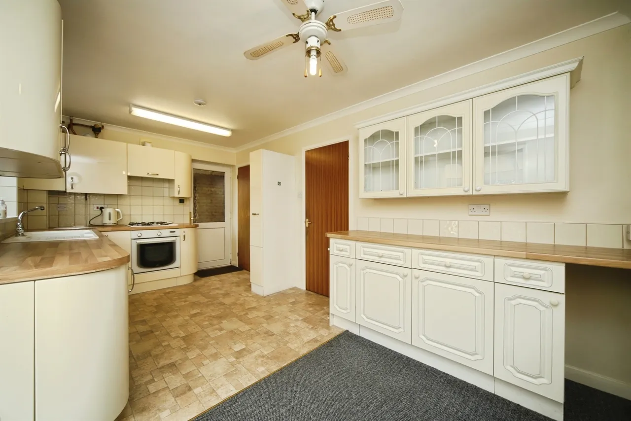 Grafton Close, Taunton, photo 8