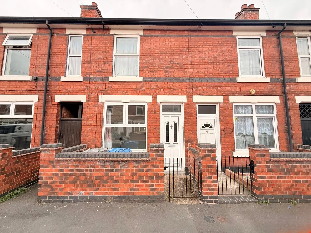 2 bed property to rent, Abingdon Street, DE24