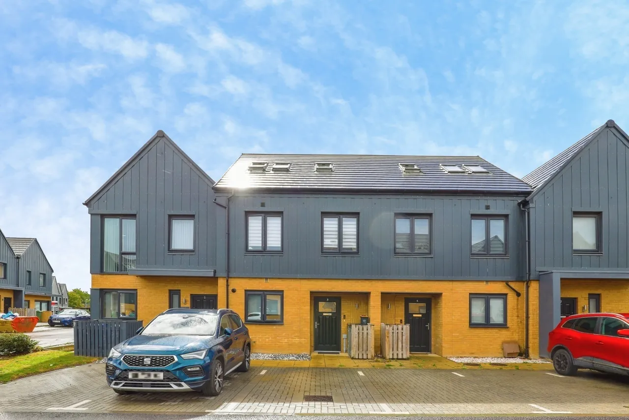 Minerva Close, Milton Regis, Sittingbourne, Kent, ME10, photo 19