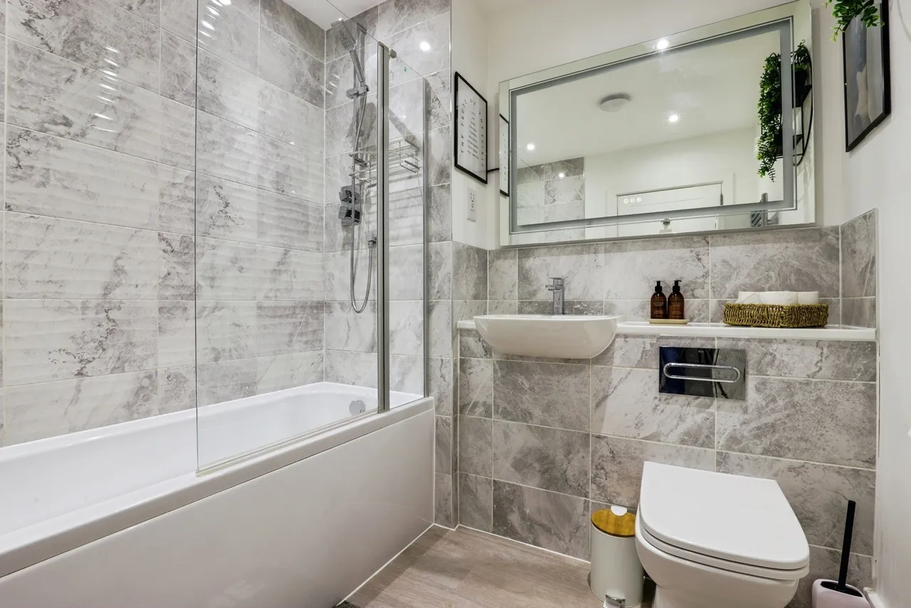 Minerva Close, Milton Regis, Sittingbourne, Kent, ME10, photo 9