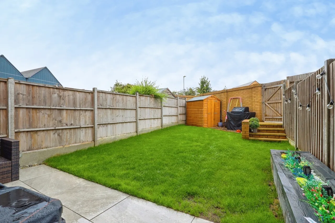 Minerva Close, Milton Regis, Sittingbourne, Kent, ME10, photo 11