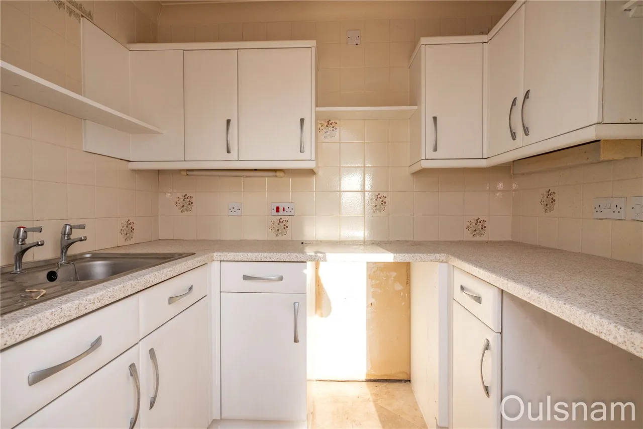Ednall Lane, Bromsgrove, Worcestershire, B60 2DA, photo 4