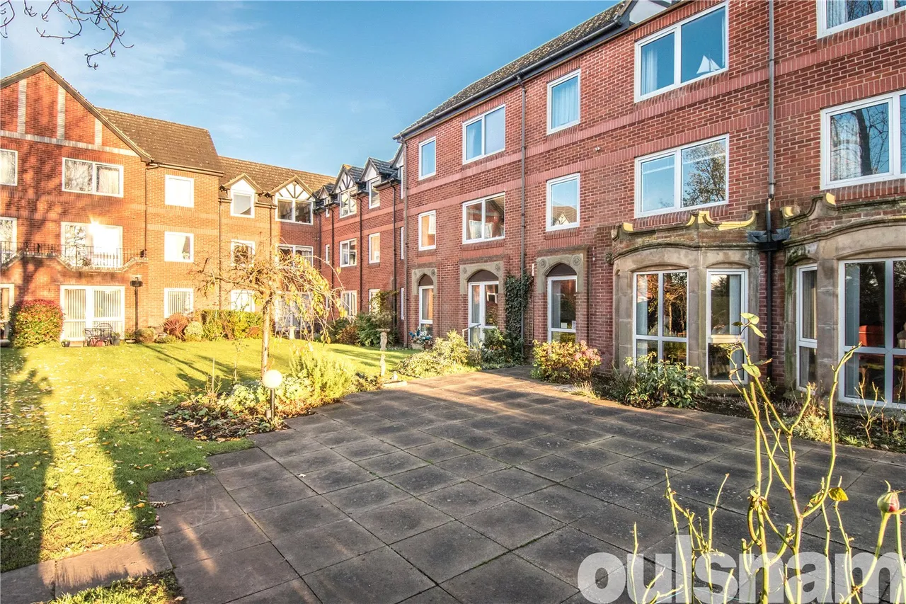 1 bed flat for sale — Ednall Lane, Bromsgrove, Worcestershire, B60 2DA