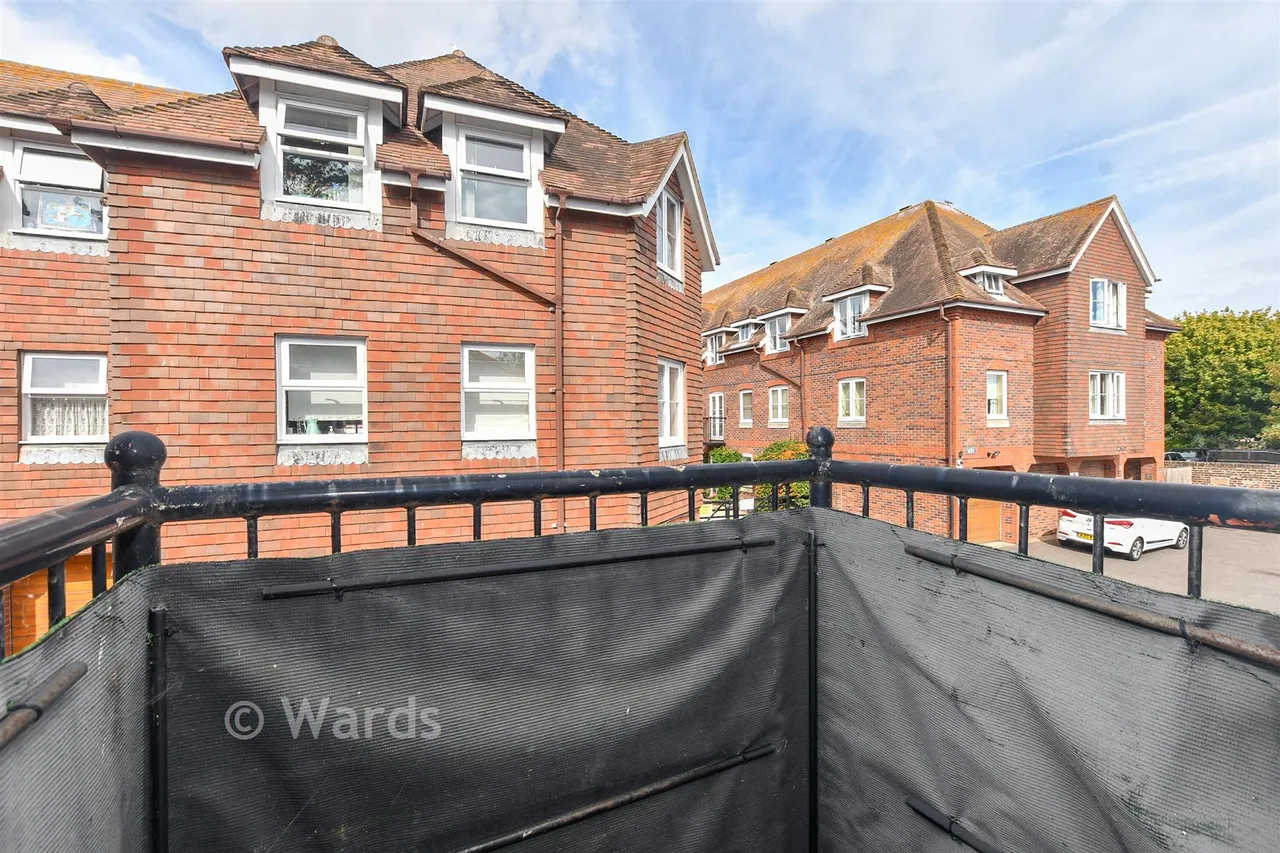 Garfield Place, Faversham, ME13, photo 8