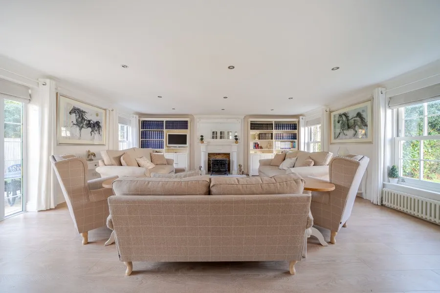 Devonshire Drive, Camberley, GU15, photo 2