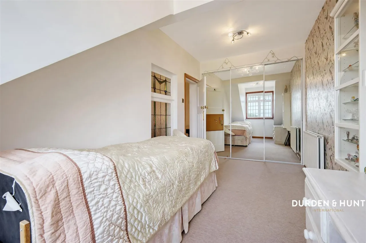 Curtis Road, Hornchurch, RM11, photo 18