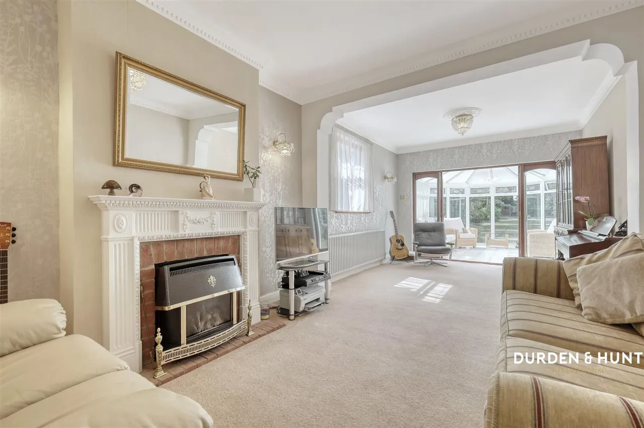 Curtis Road, Hornchurch, RM11, photo 4
