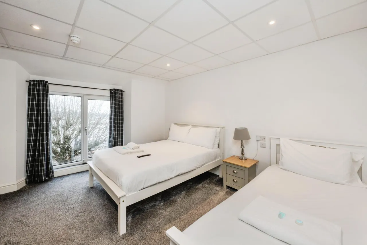 Mumbles Road, Swansea, SA3, photo 11