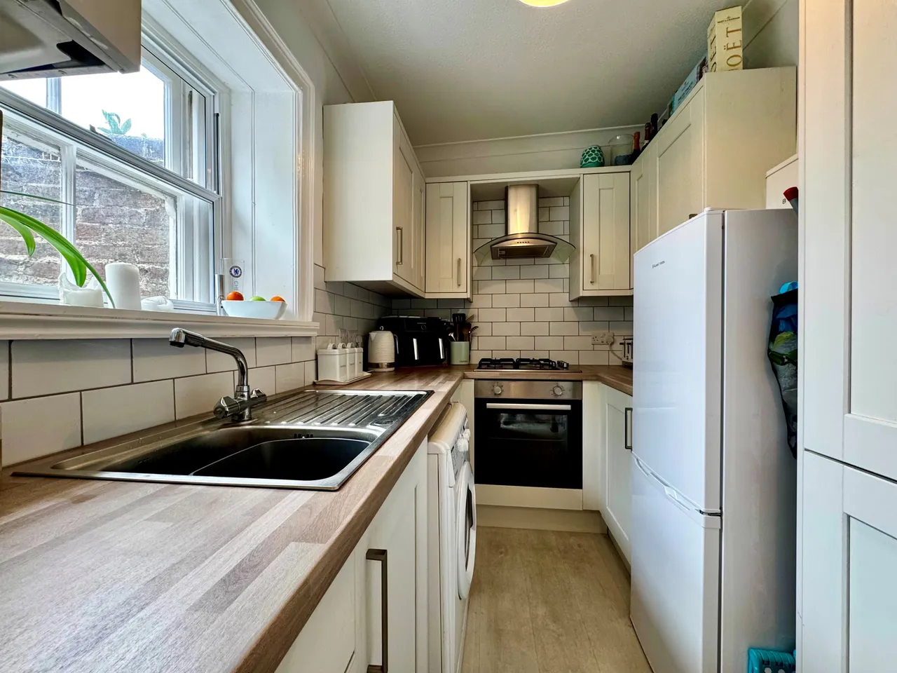 South Street, Worthing, BN14, photo 5