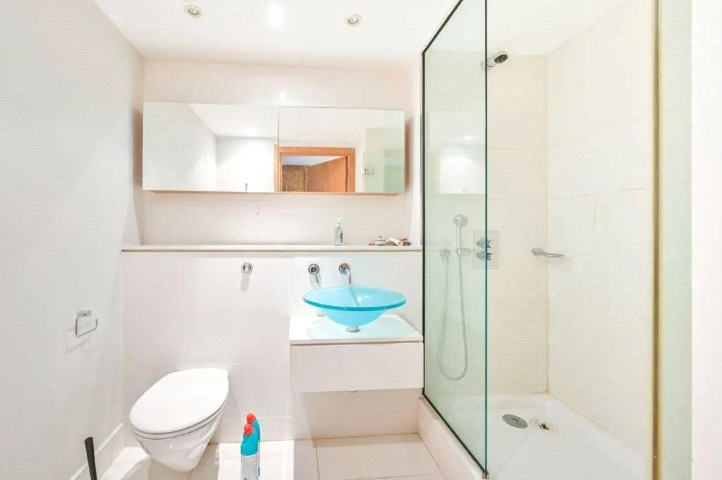 Hertsmere Road, London, E14, photo 5