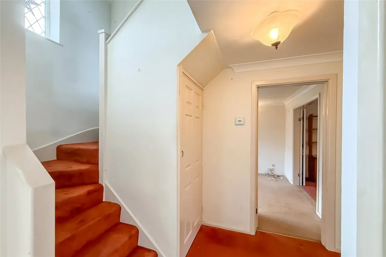 Farringford Close, St. Albans, Hertfordshire, AL2 3HS, photo 6