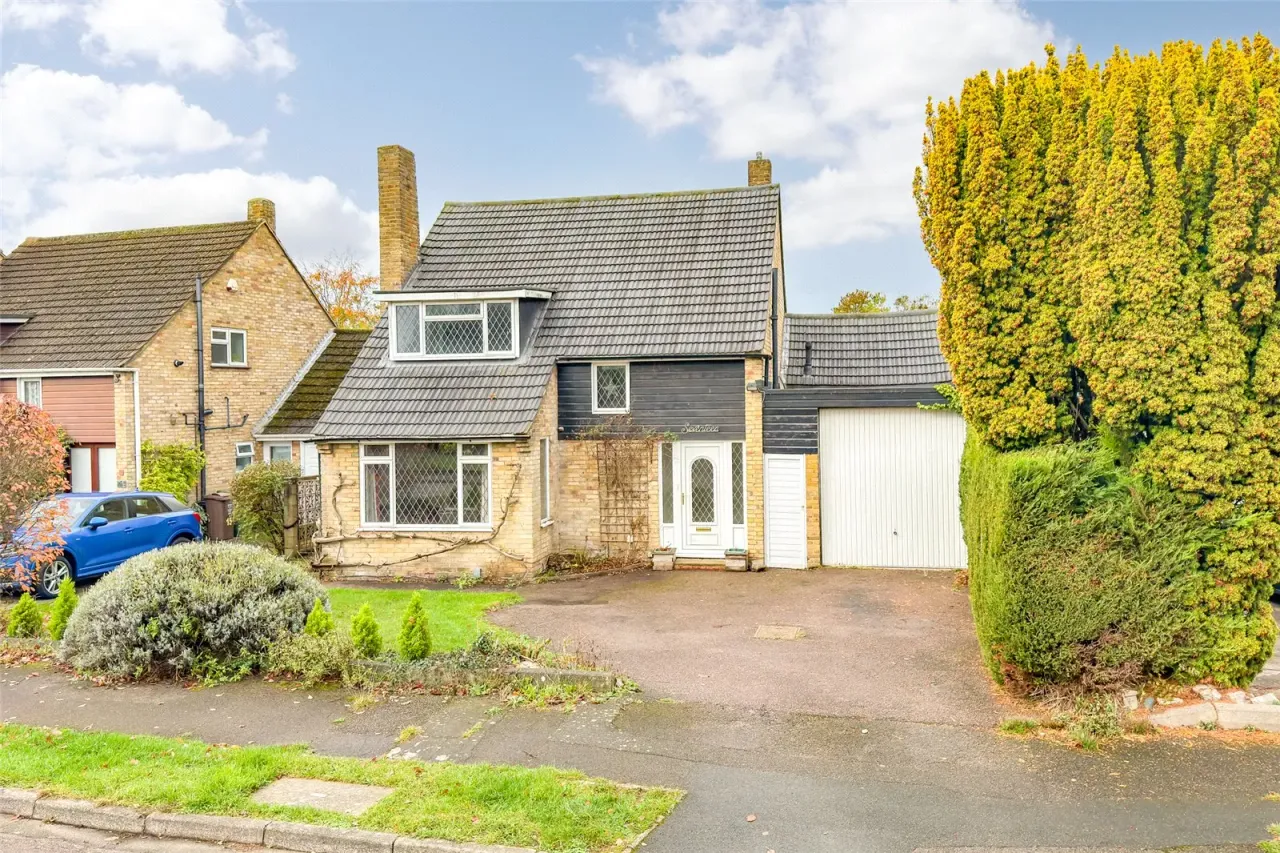 3 bed house for sale — Farringford Close, St. Albans, Hertfordshire, AL2 3HS